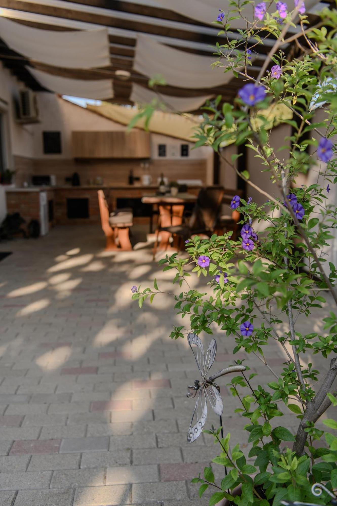 Hotel Marika Vendeghaza Tokaj Exterior foto